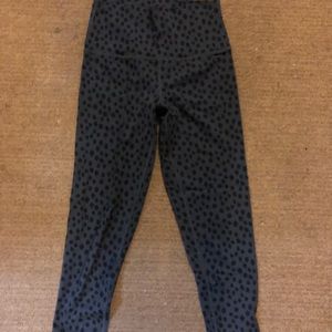 aerie cropped black and gray leggings